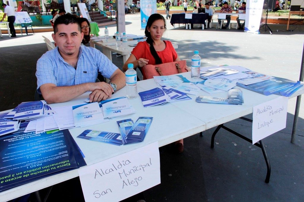 IAIP realiza Feria de Transparencia Municipal en San Miguel