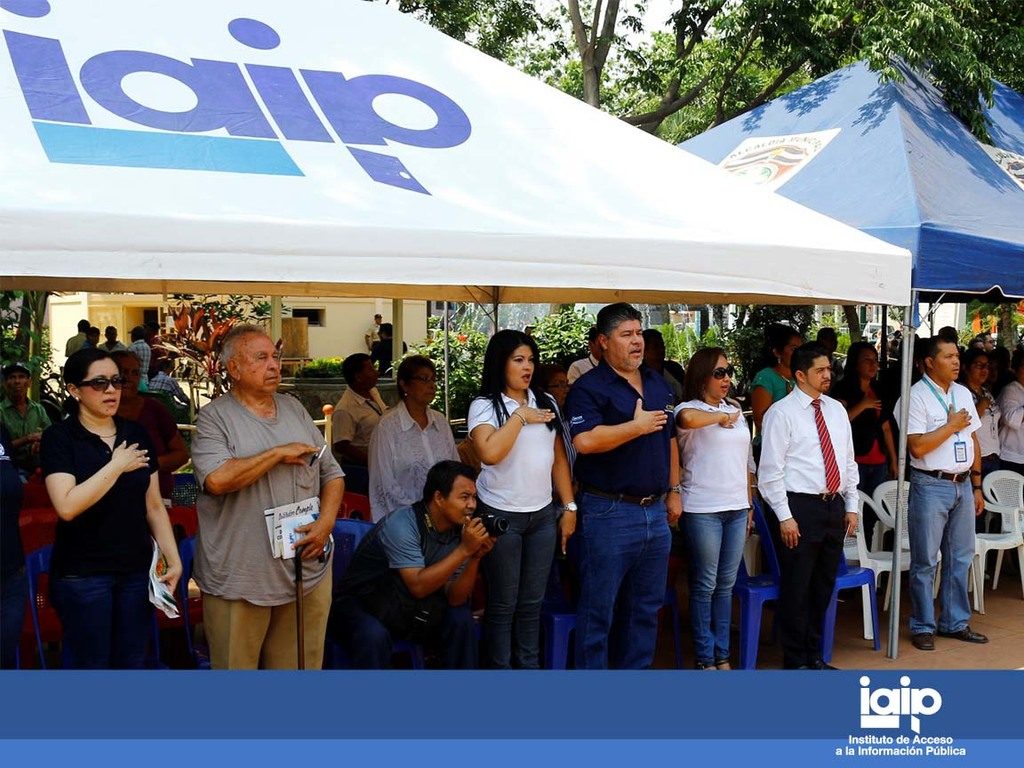 IAIP e ISDEM coordinan feria de transparencia en Sonsonate